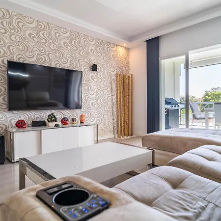 Lovely In With Swimming Pool Marbella