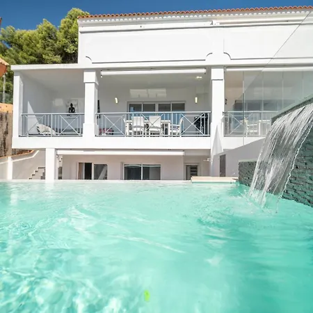 Holiday home Lovely In With Swimming Pool *